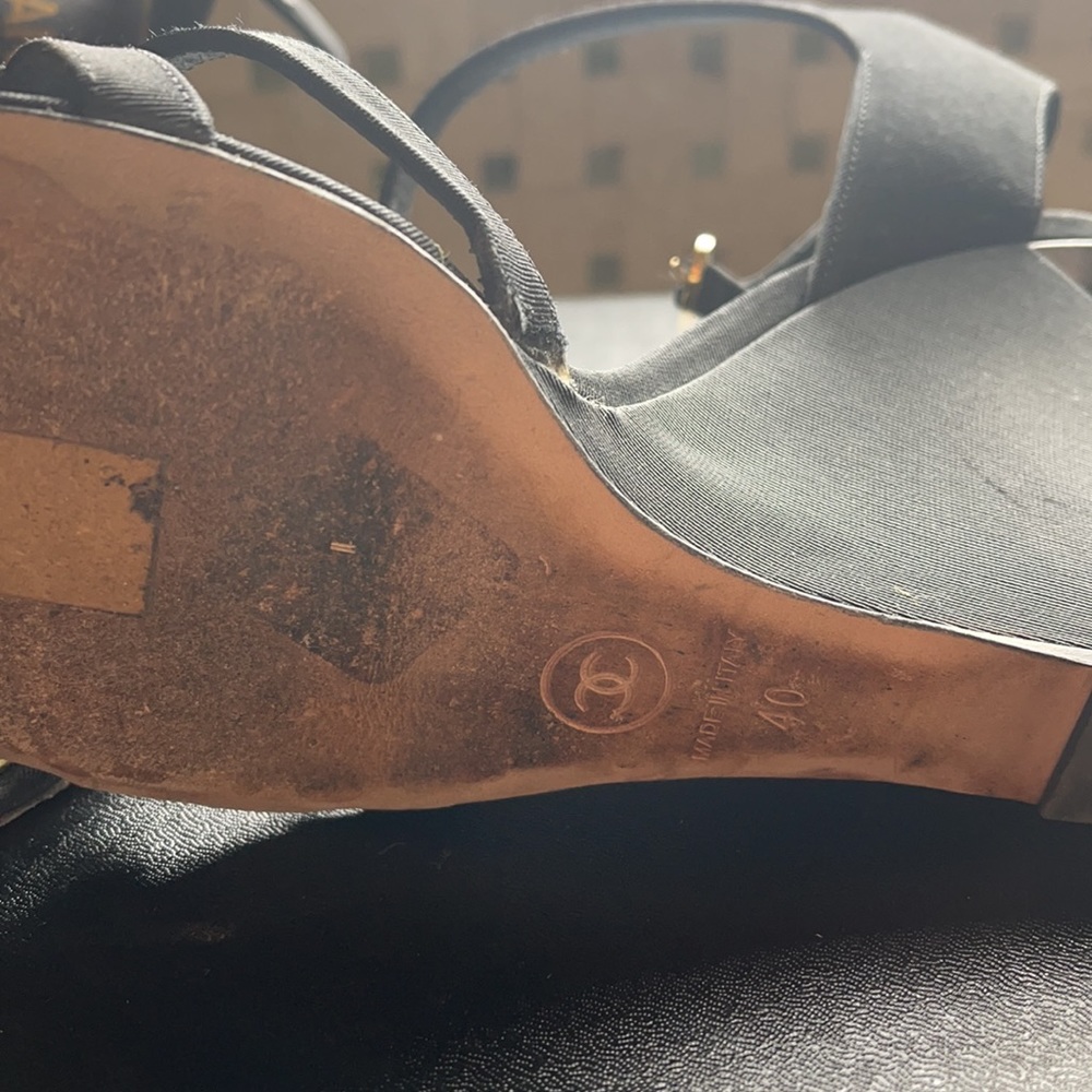 Chanel shoes worn great condition - Picture 7 of 7